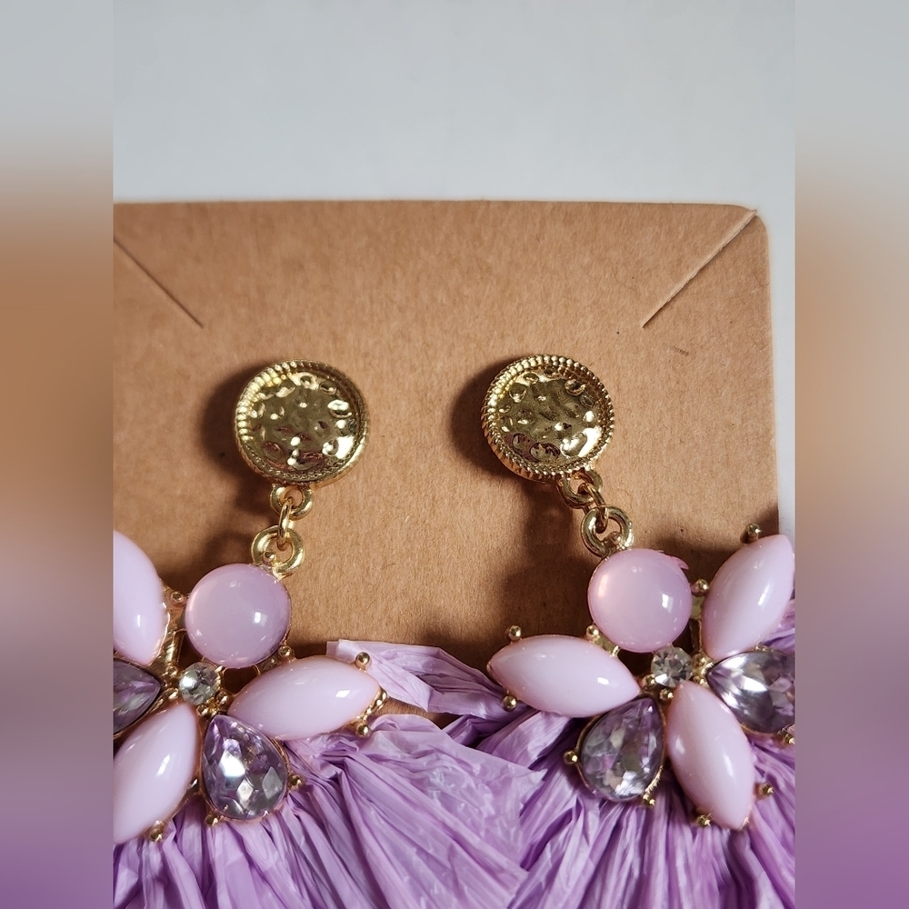 NWOT Paper Purple and Pink Floral Fan Shape Dangling Stud Earrings - Picture 4 of 13
